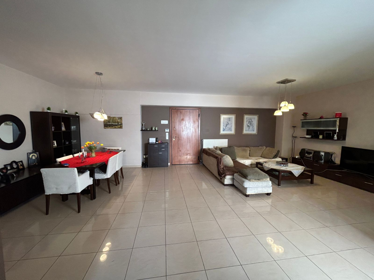 property-img
