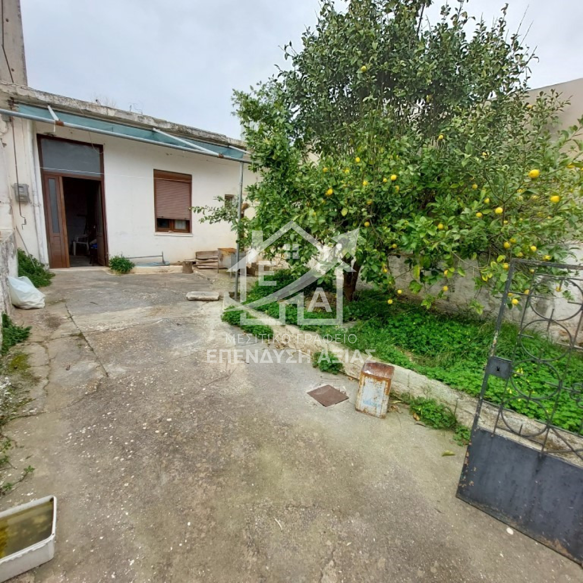 property-img